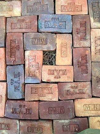 Кирпич ручной формовки серии "Реставрационная классика 1888 г."