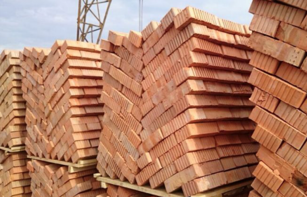 Кирпич полнотелый одинарный М-125 Палики КЗ